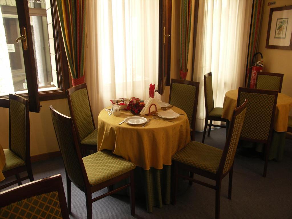 HOTEL DUSE ASOLO 3 Italia da 122 HOTELMIX